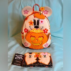 Loungefly x Disney Minnie Ghost Light Up/Glow in the Dark Backpack & Wallet